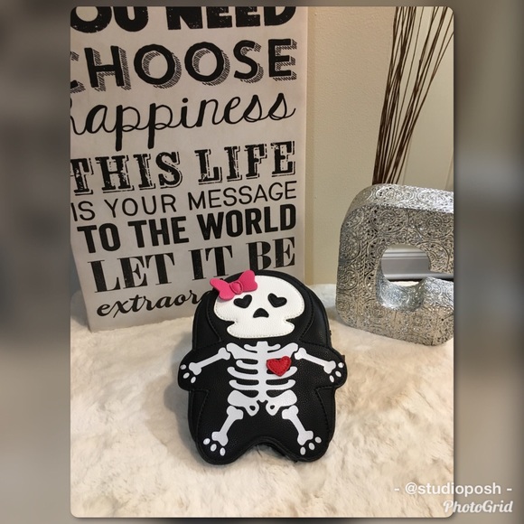 Sleepyville Critters Handbags - ❤️Sleepyville Critters Skeleton Girl Crossbody❤️